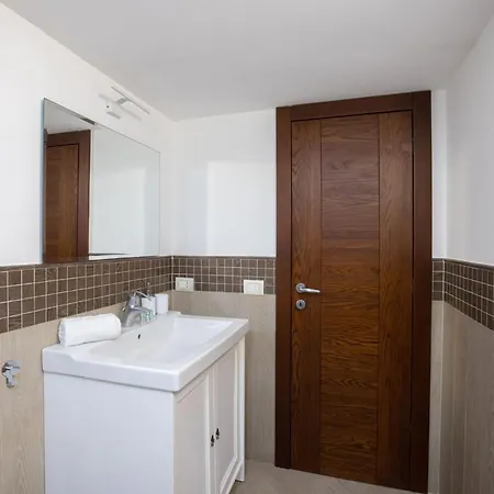 Cosy House Under The Arches In Old Town * Sorrento