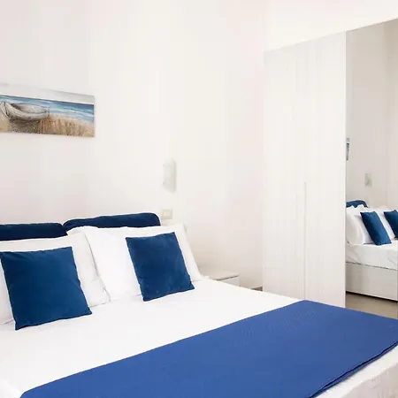 Cosy House Under The Arches In Old Town