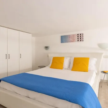 Cosy House Under The Arches In Old Town *