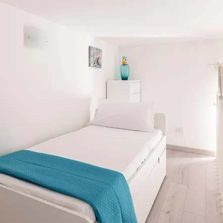 Cosy House Under The Arches In Old Town Apartment Sorrento
