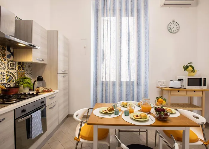 Apartman Cosy House Under The Arches In Old Town Sorrento